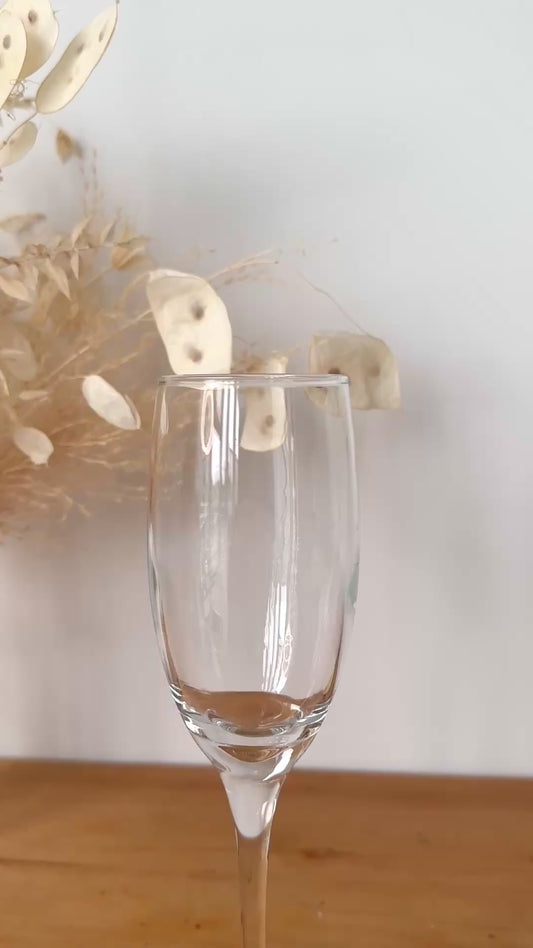 Cutesy Bow Acrylic Drink Marker (set of 12 pcs)