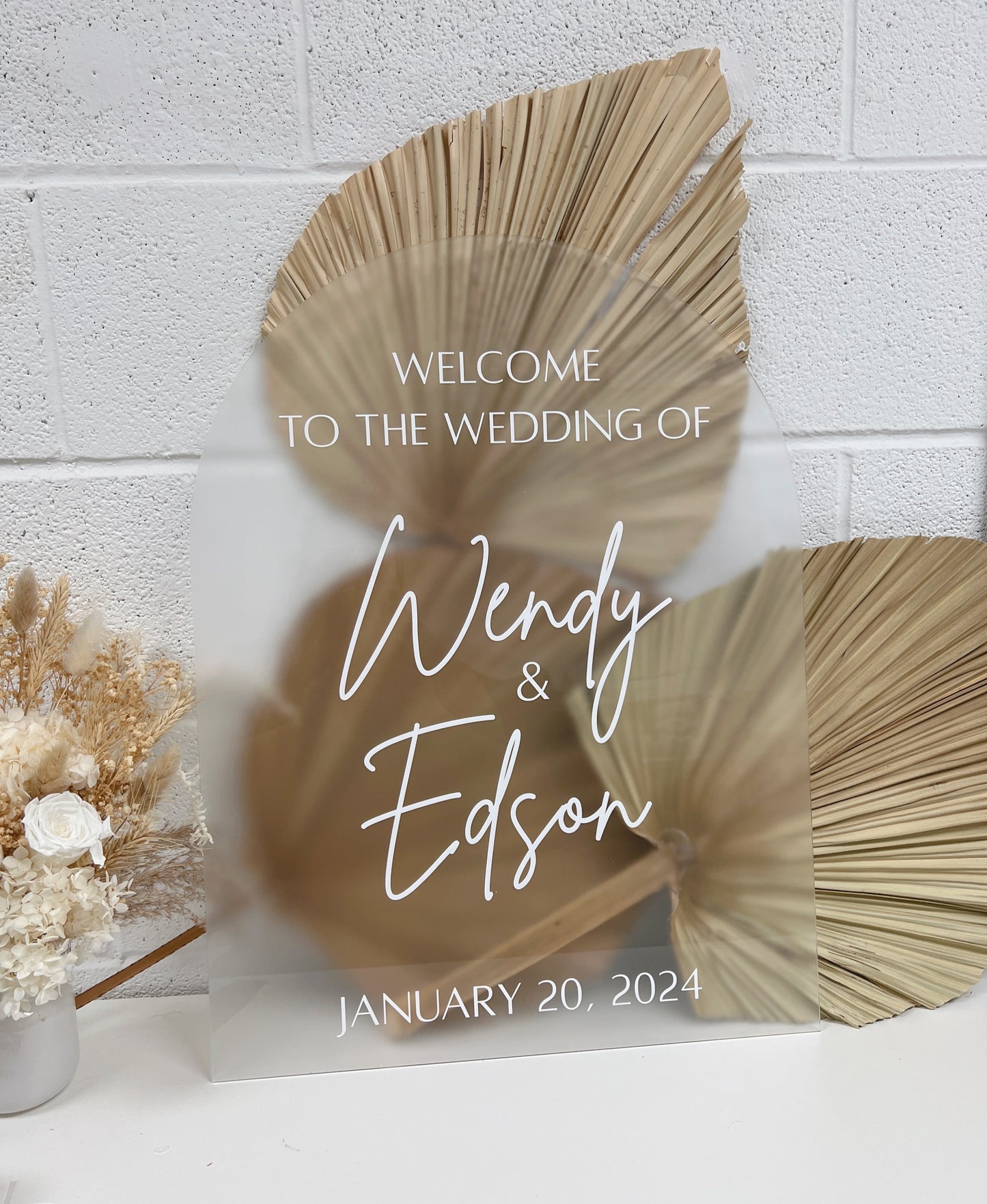 Arch Acrylic Welcome Sign - Wedding Decor